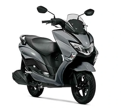 Scooter-SUZUKI-Burgman-Street-125cc-design-urbain-elegant